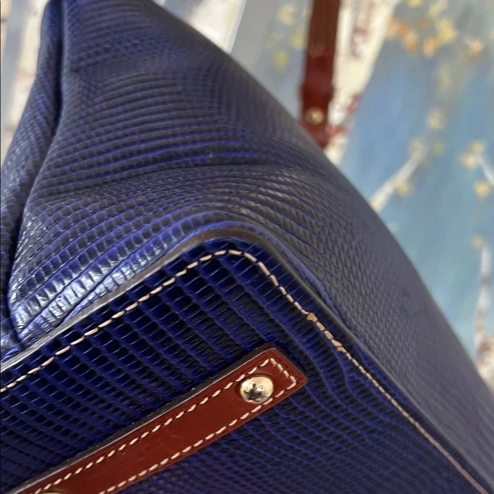 Dooney and Bourke Reptile/Snake print Navy Blue Handbag - Picture 9 of 16